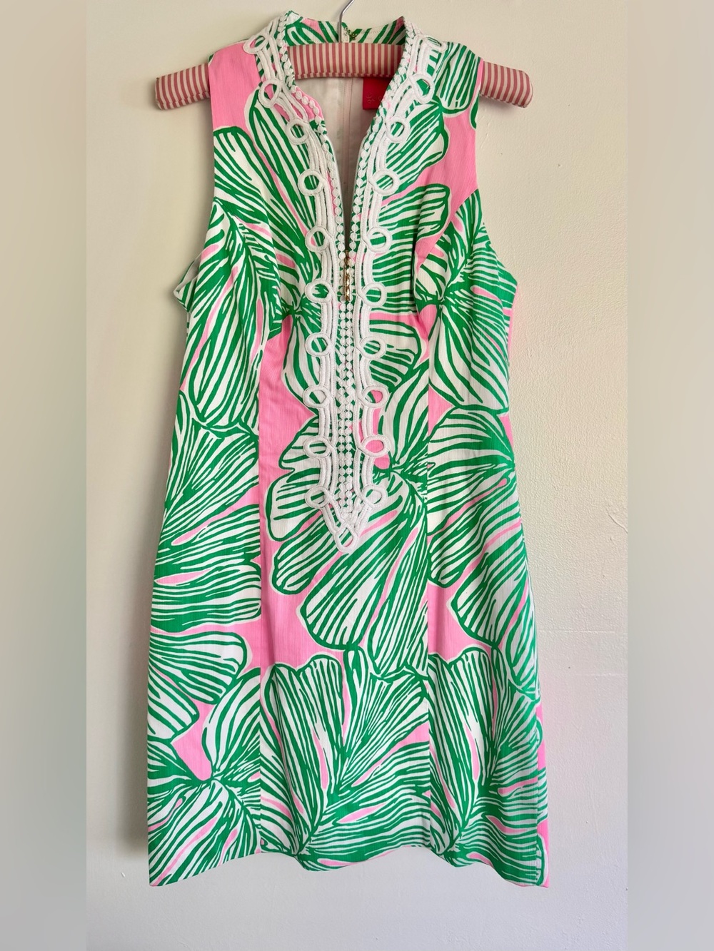 Alexa Stretch Shift Dress in the "Who Let The Fronds Out"